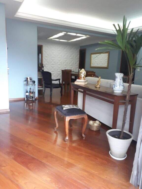 Apartamento à venda no Santa Terezinha: 