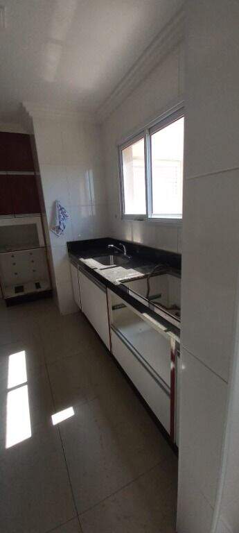 Apartamento para aluguel no Vila Príncipe de Gales: 