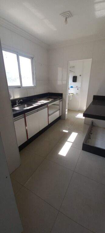 Apartamento para aluguel no Vila Príncipe de Gales: 