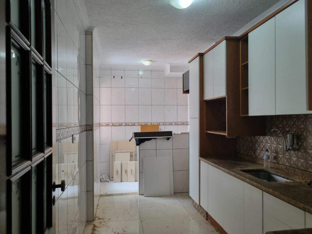 Apartamento à venda no Baeta Neves: 