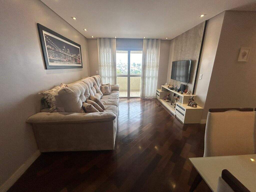 Apartamento à venda no Jardim Santo Antônio: 