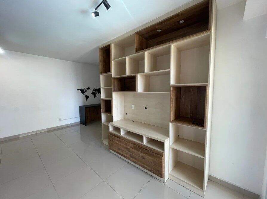 Apartamento à venda no Baeta Neves: 