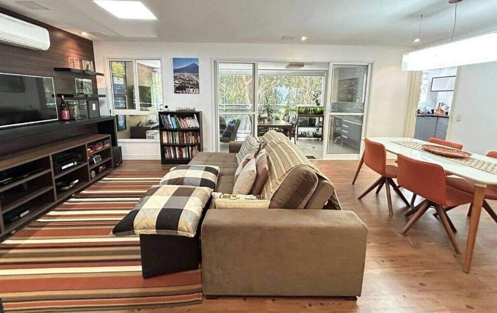 Apartamento à venda no Bosque da Saúde: 