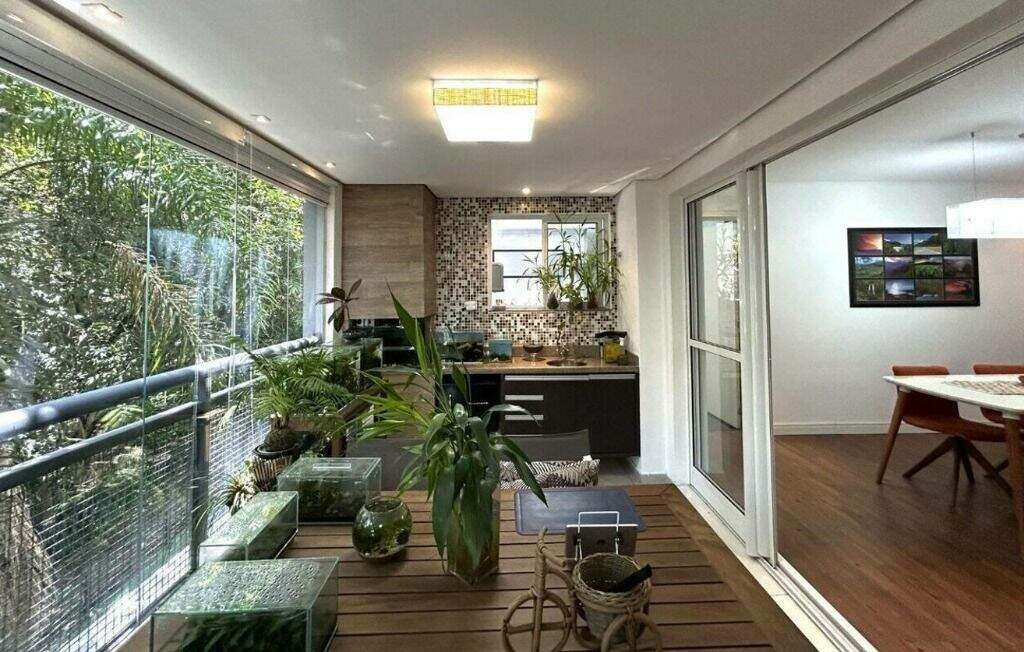 Apartamento à venda no Bosque da Saúde: 