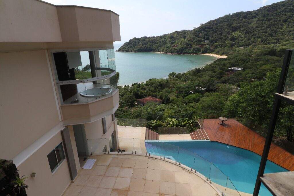 Casa à venda no Itamambuca: 