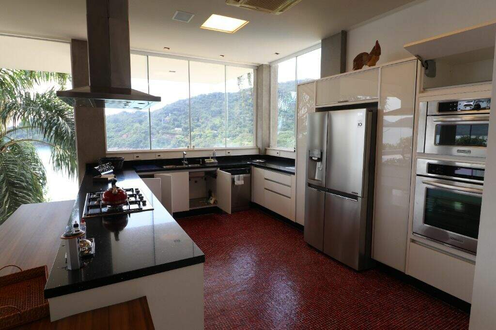 Casa à venda no Itamambuca: 