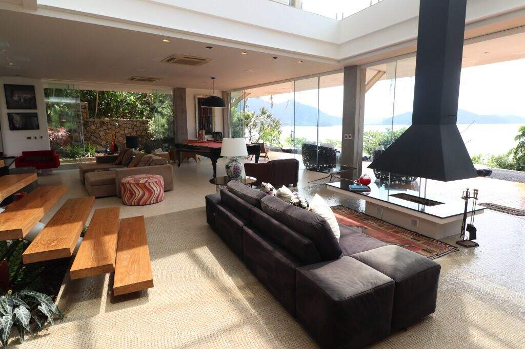 Casa à venda no Itamambuca: 