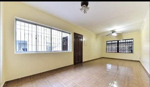 Casa à venda no Paulicéia: 