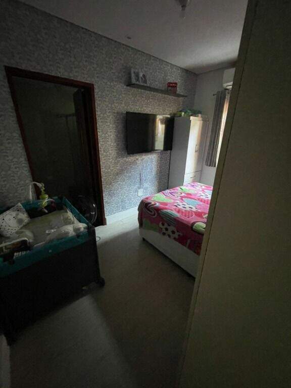 Casa à venda no Paulicéia: 