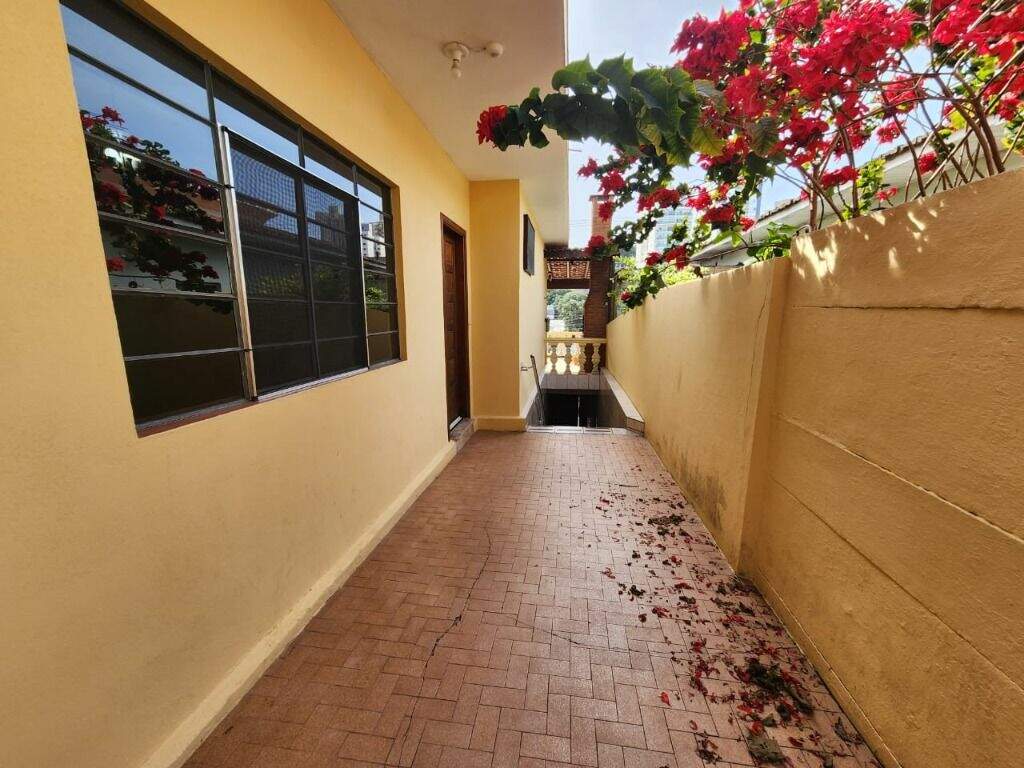 Casa à venda no Baeta Neves: 