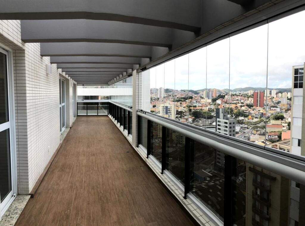 Cobertura à venda no Centro: 