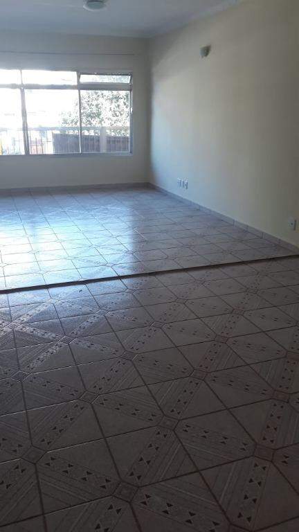 Prédio para aluguel no Vila Baeta Neves: 