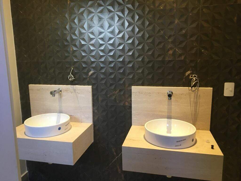 Prédio à venda no Batistini: 