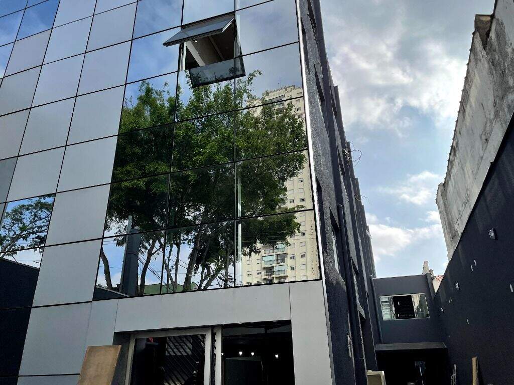 Prédio à venda no Vila Dom Pedro I: 