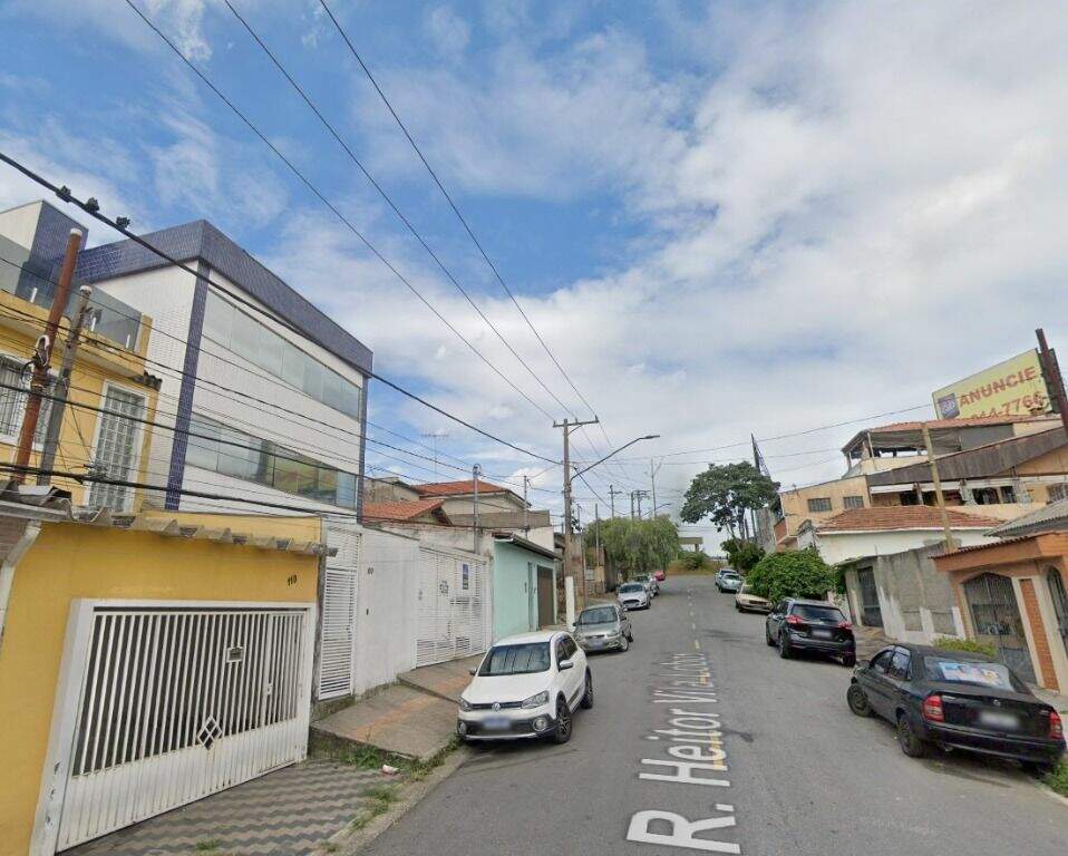 Prédio à venda no Parque Santo Antônio: 