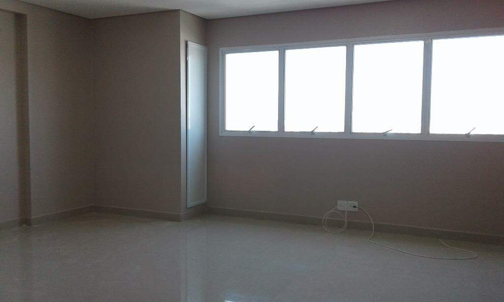 Sala à venda no Centro: 