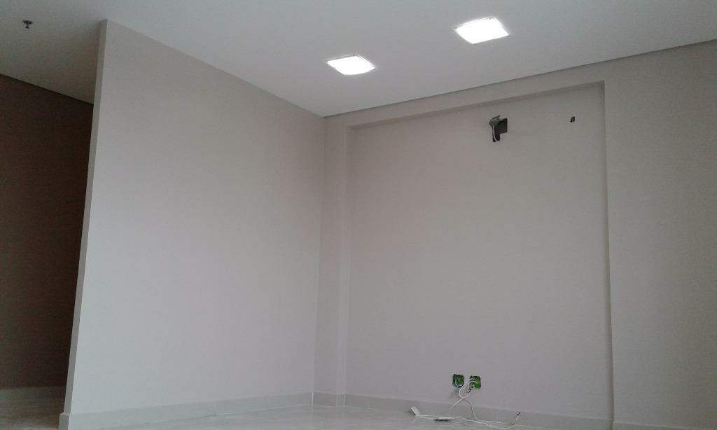 Sala à venda no Centro: 