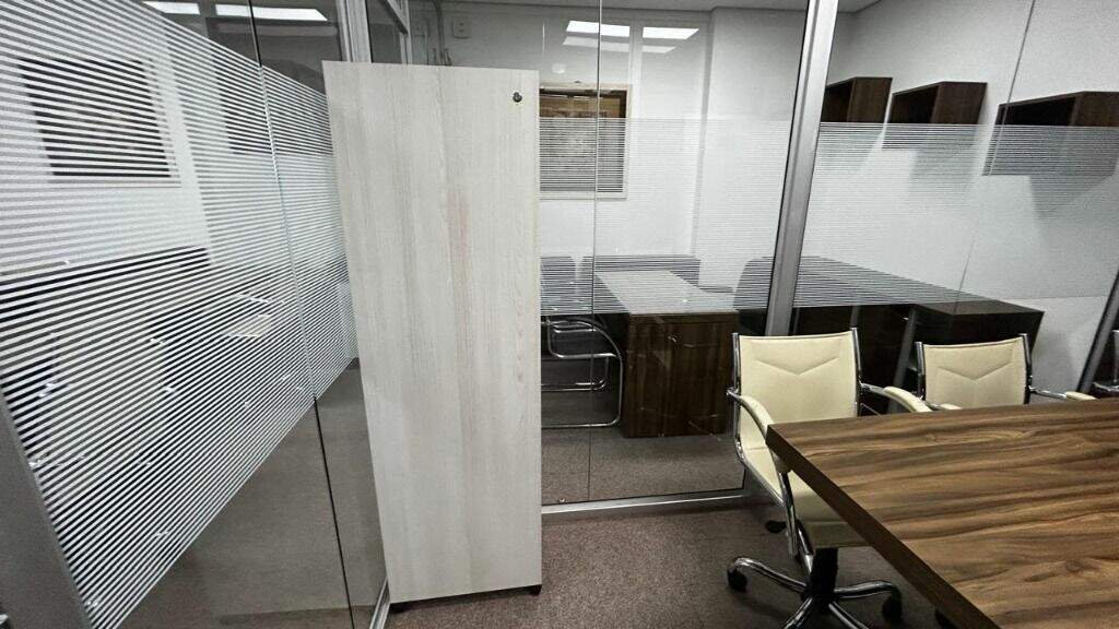 Sala para aluguel no Centro: 