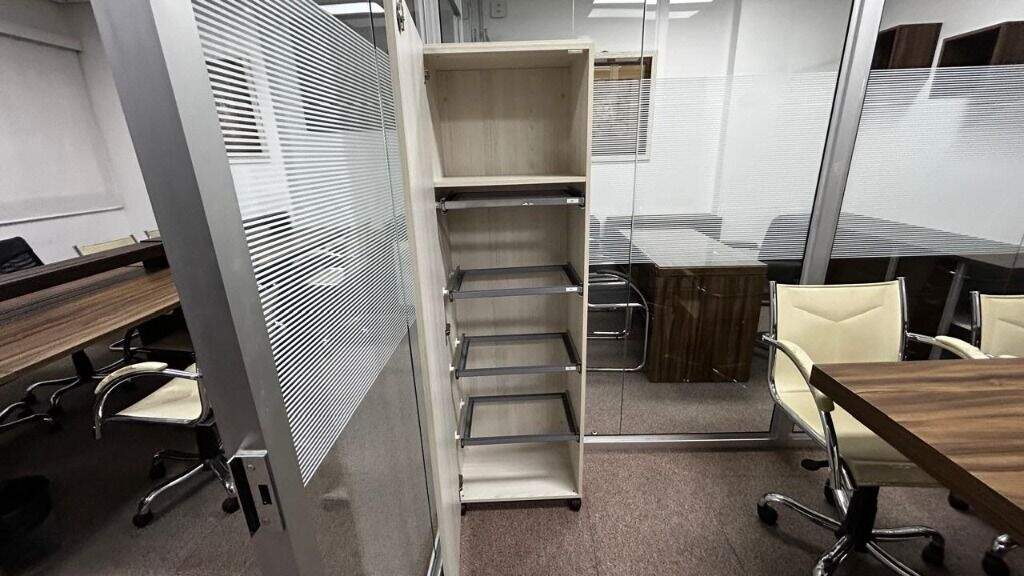 Sala para aluguel no Centro: 