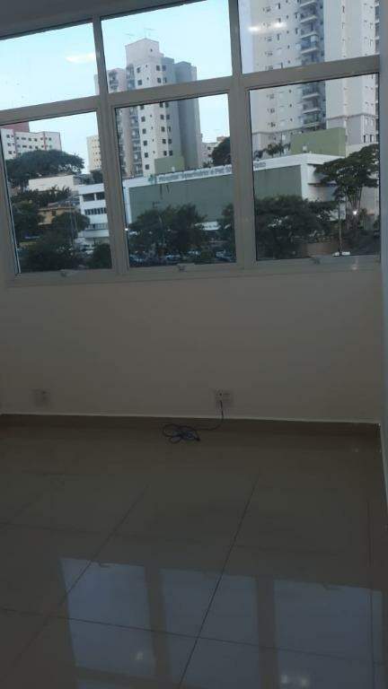 Sala para aluguel no Centro: 