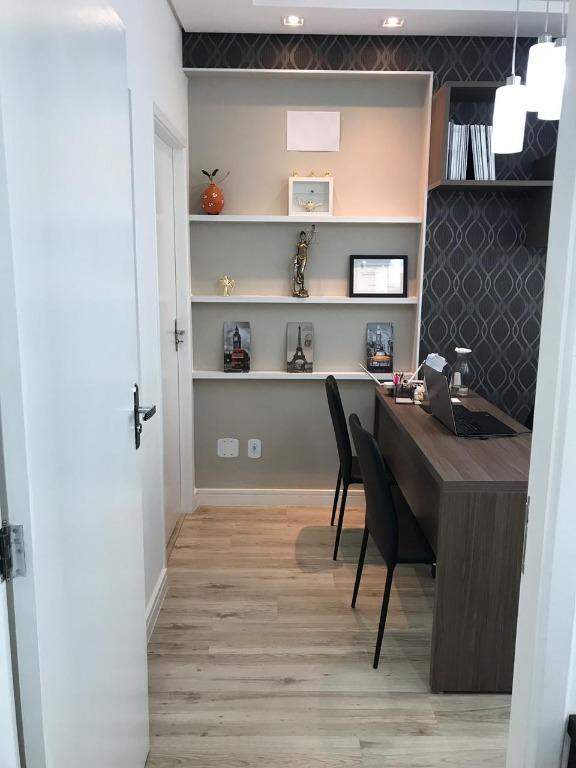 Sala à venda no Centro: 