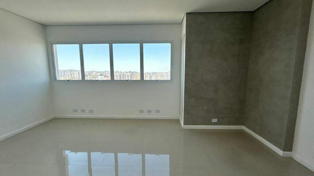 Sala para aluguel no Centro: 