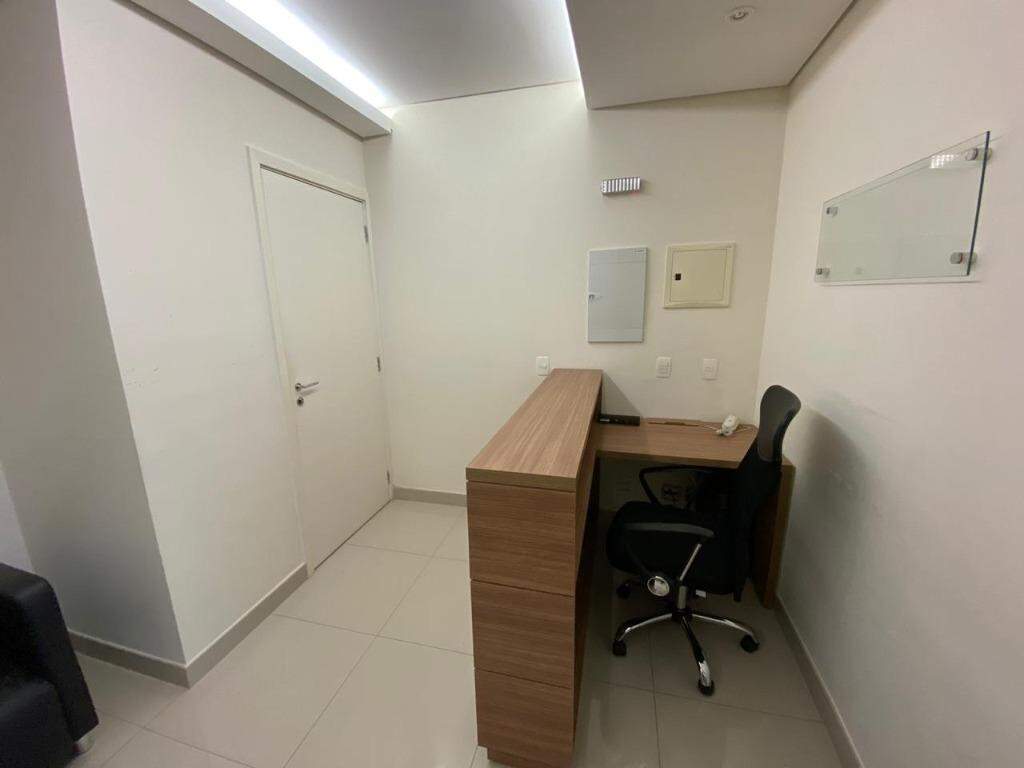 Sala à venda no Centro: 