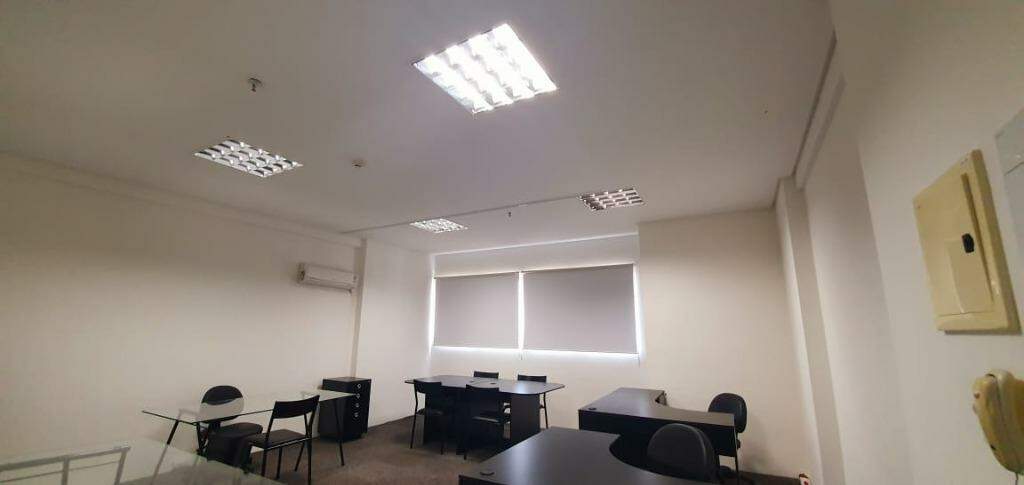Sala para aluguel no Centro: 