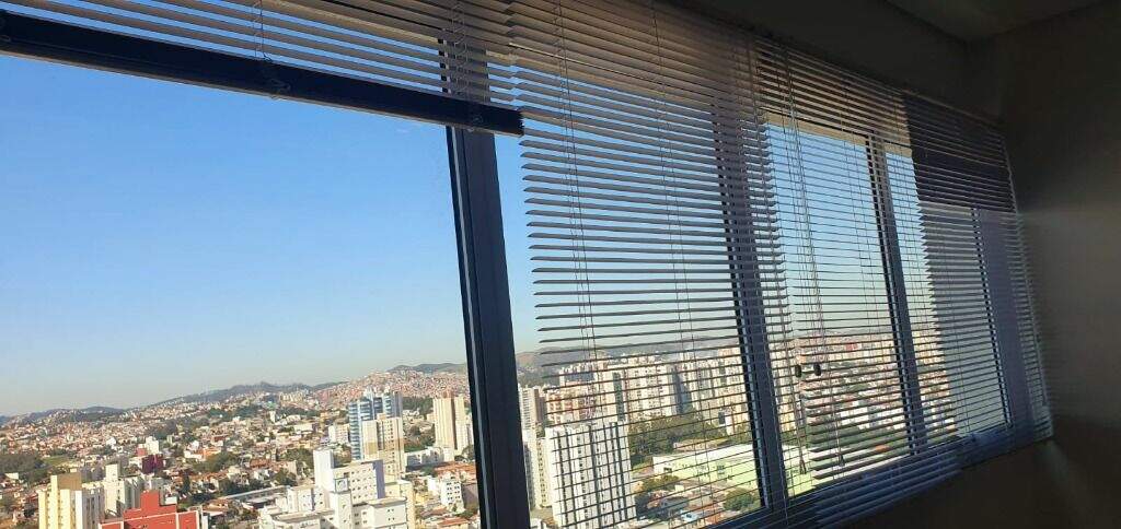 Sala à venda no Centro: 