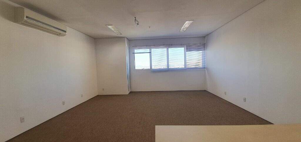 Sala à venda no Centro: 