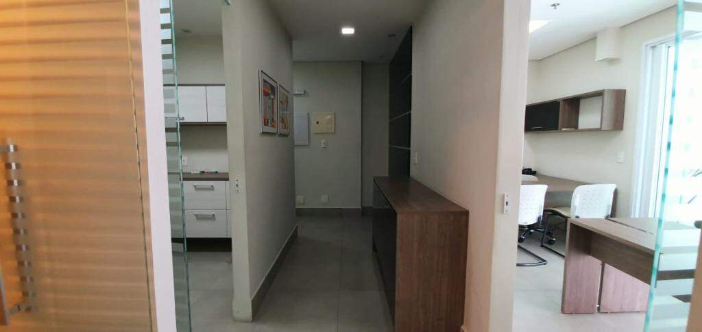 Sala à venda no Centro: 