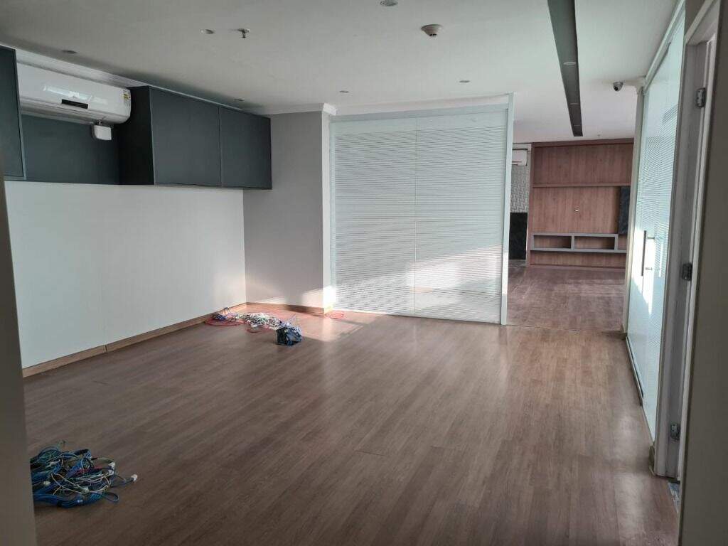 Sala para aluguel no Centro: 