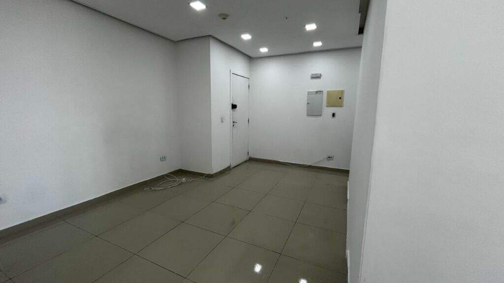 Sala à venda no Centro: 