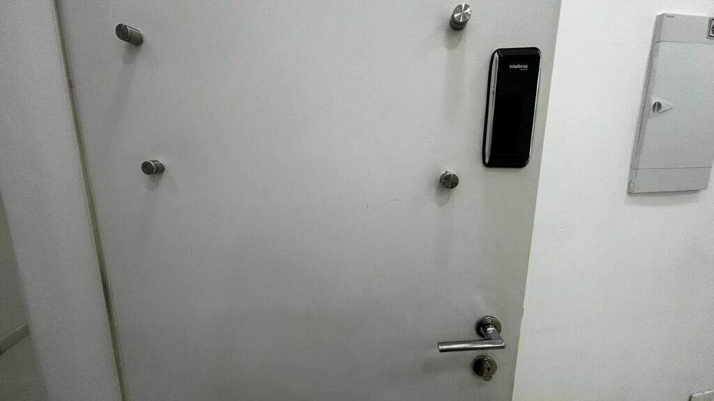 Sala à venda no Centro: 