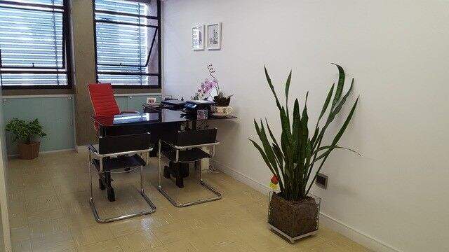 Sala à venda no Centro: 