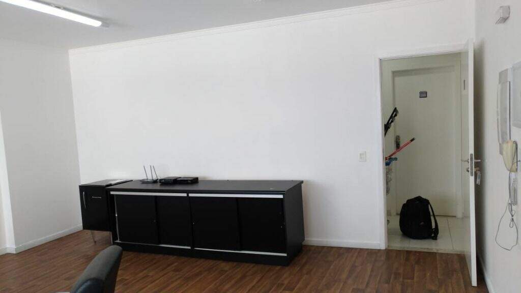 Sala para aluguel no Centro: 