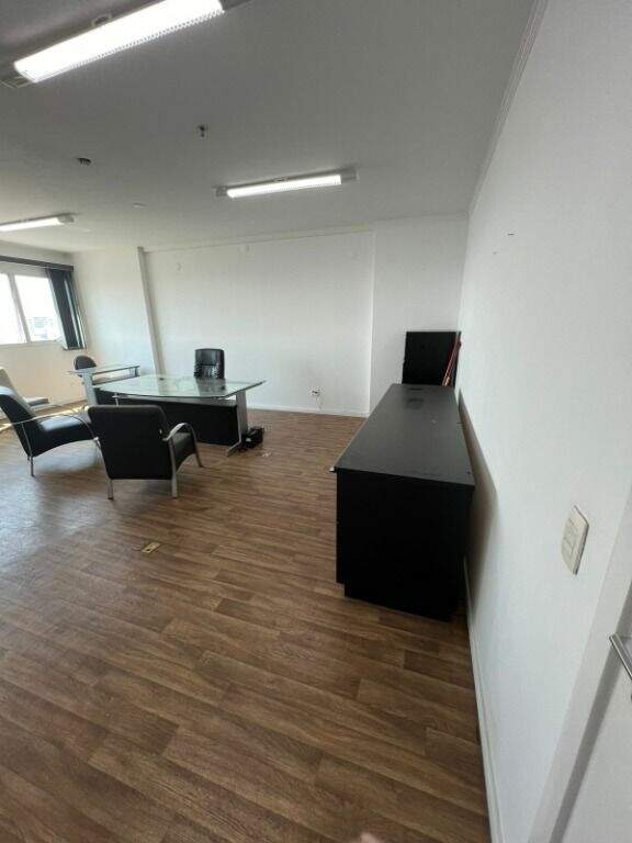 Sala para aluguel no Centro: 