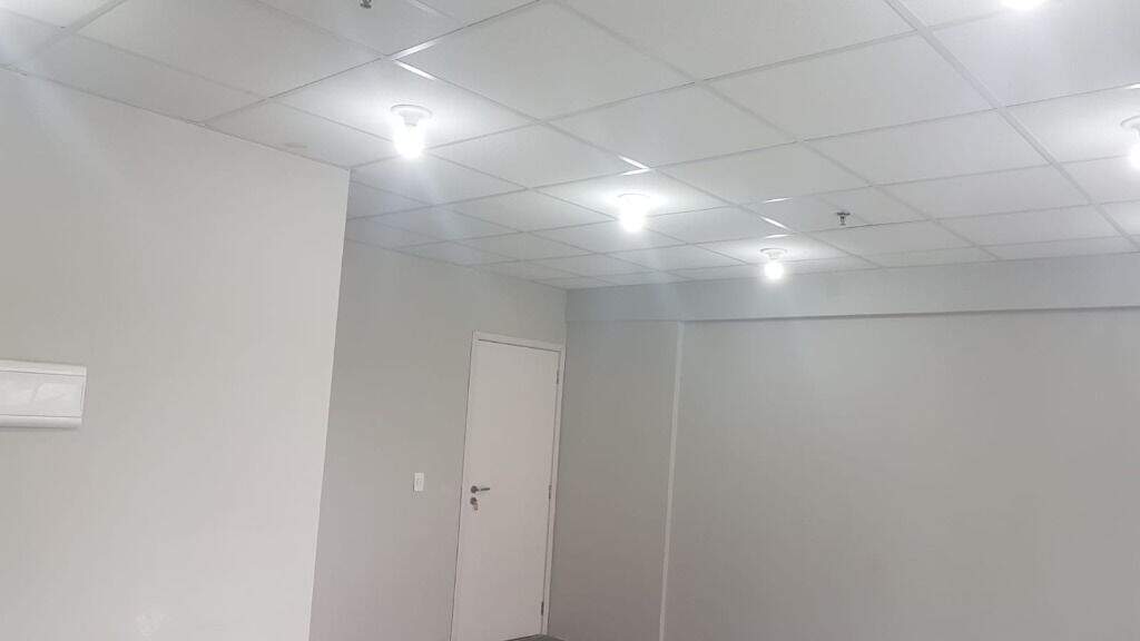 Sala para aluguel no Baeta Neves: 