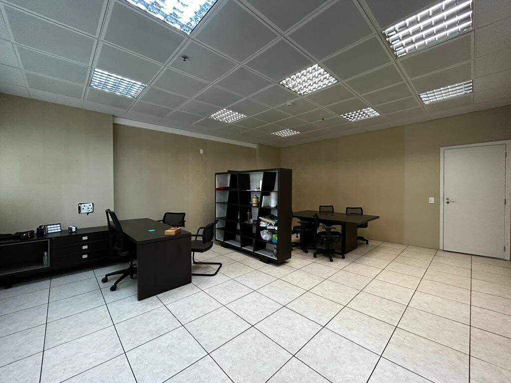 Sala para aluguel no Centro: 