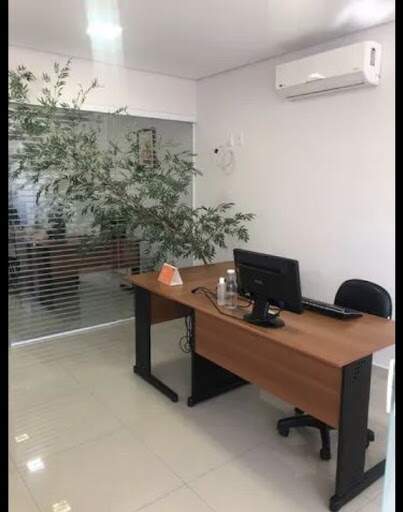 Sala à venda no Centro: 