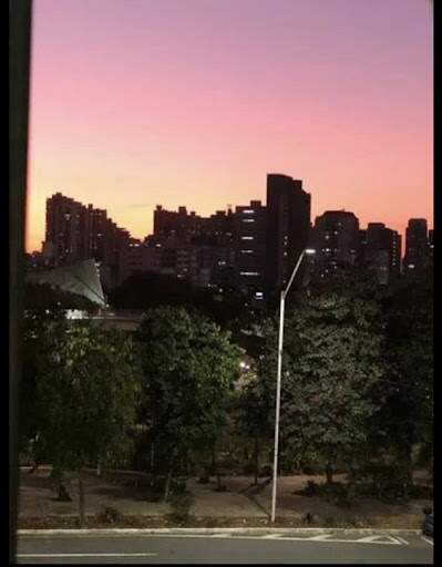 Sala à venda no Centro: 