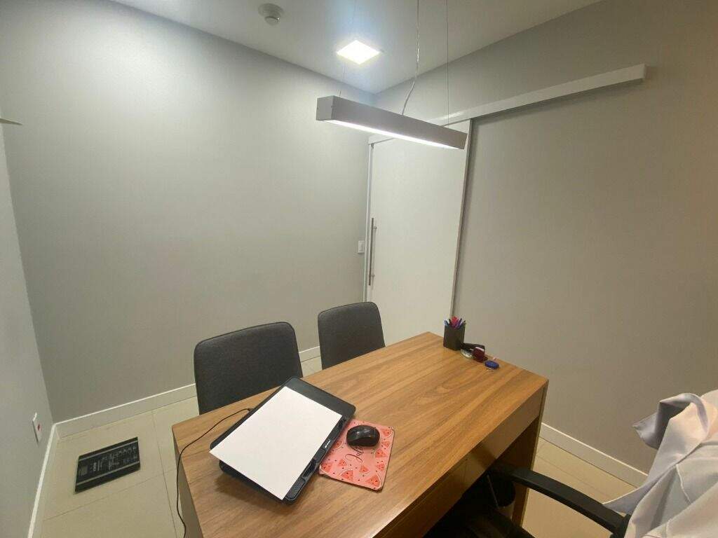 Sala à venda no Centro: 