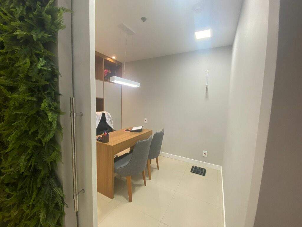 Sala à venda no Centro: 