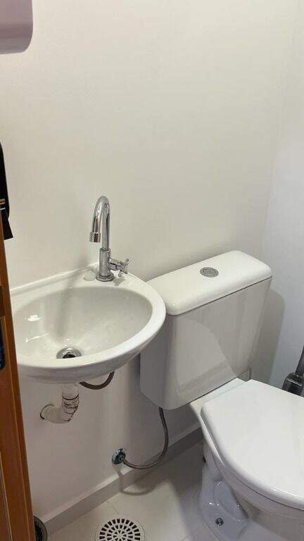 Sala à venda no Centro: 