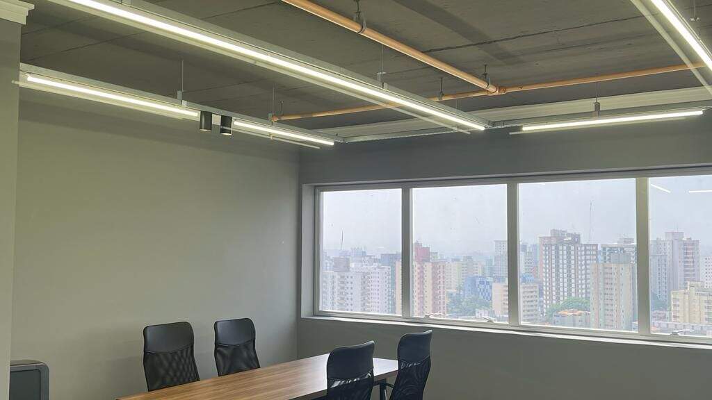 Sala à venda no Centro: 