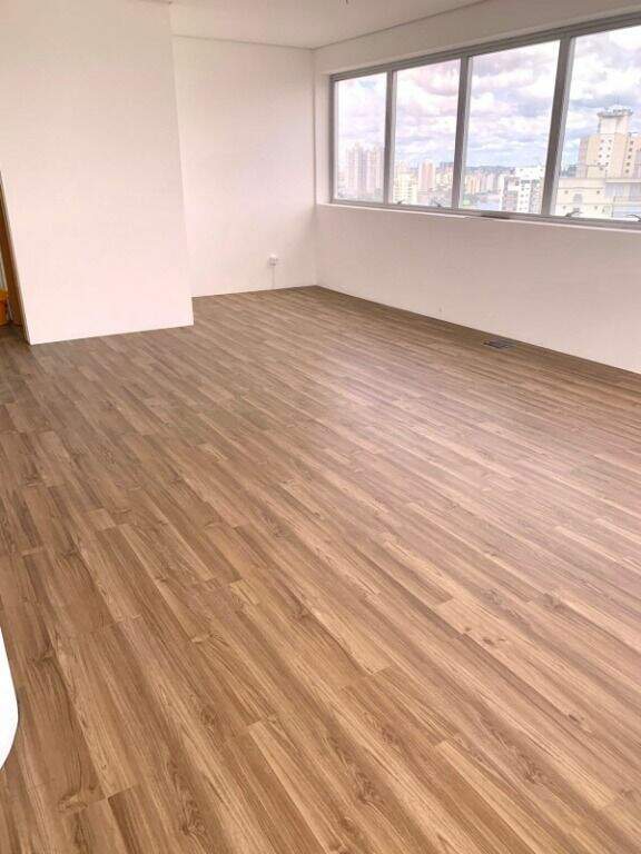 Sala à venda no Centro: 