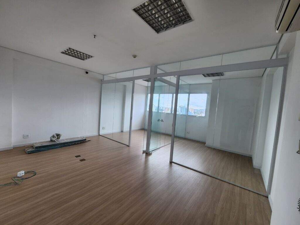 Sala para aluguel no Centro: 