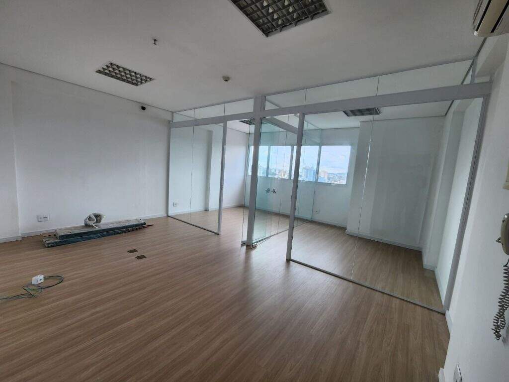 Sala para aluguel no Centro: 
