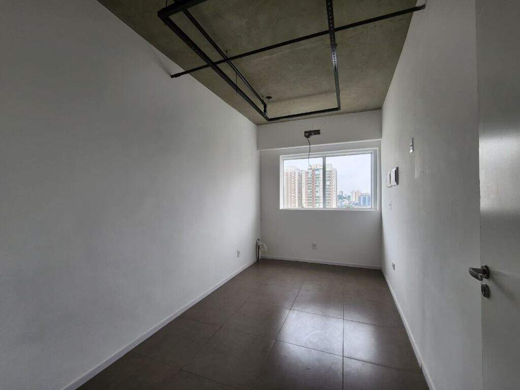 Sala para aluguel no Baeta Neves: 