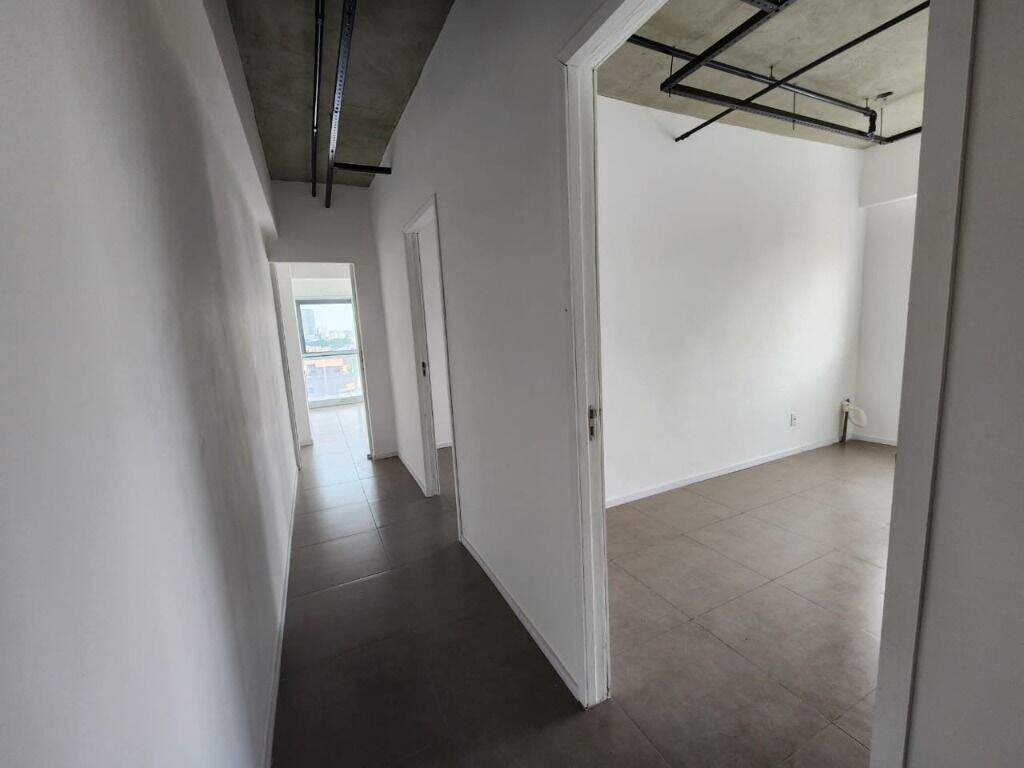 Sala para aluguel no Baeta Neves: 